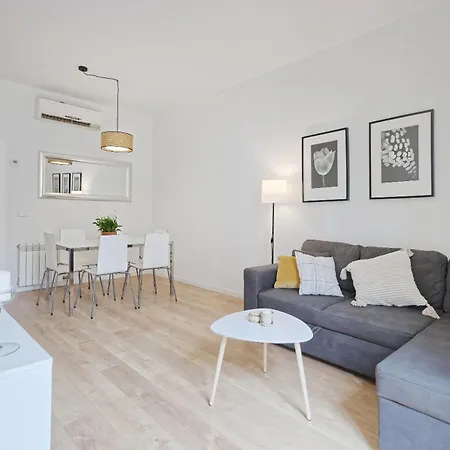 & Bright Apartment!! Βαρκελώνη