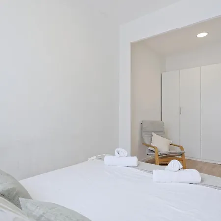 דירה & Bright Apartment!! *