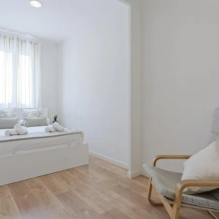 & Bright Apartment!! *