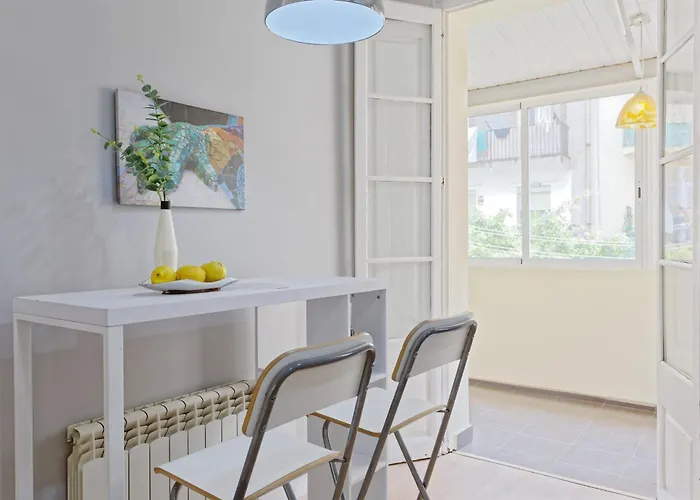 & Bright Apartment!!