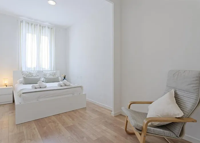 & Bright Apartment!! *