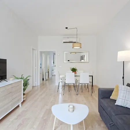 & Bright Apartment!! Barcelona