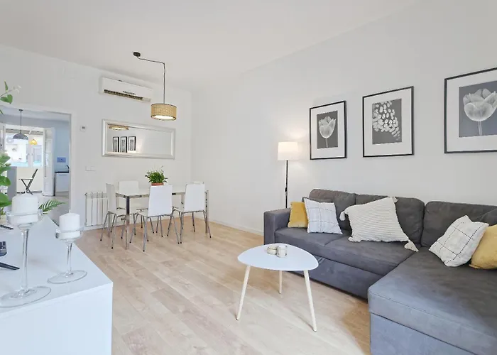 & Bright Apartment!! Barcelona